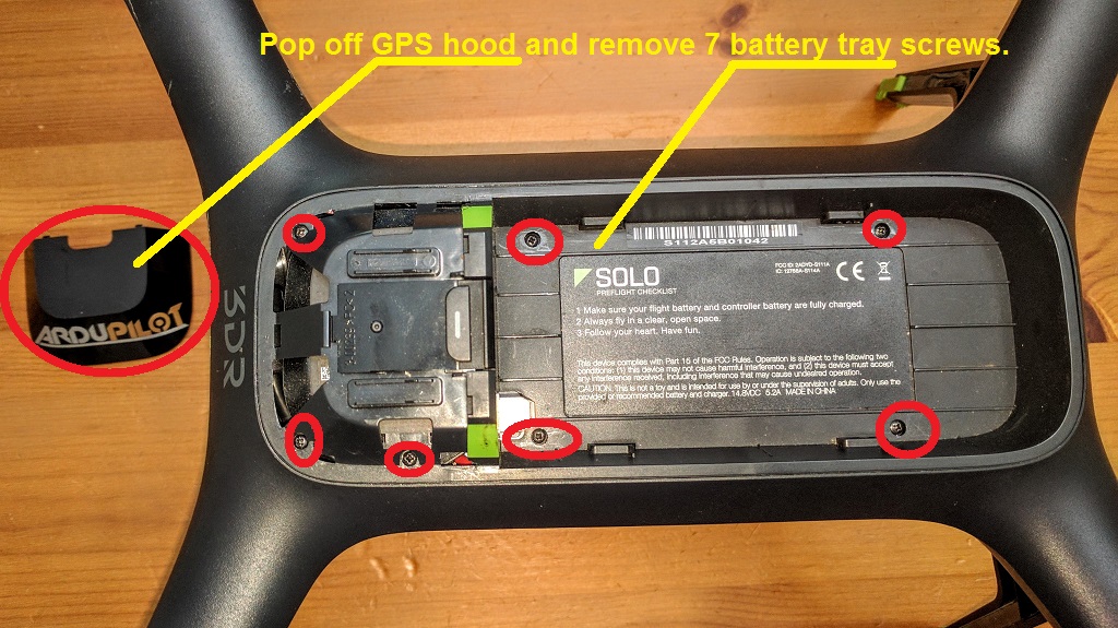 ../_images/solo_battery_tray_screws.jpg